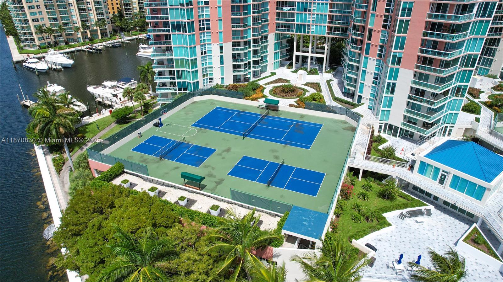 3370 Hidden Bay Dr #2010 Aventura, FL 33180