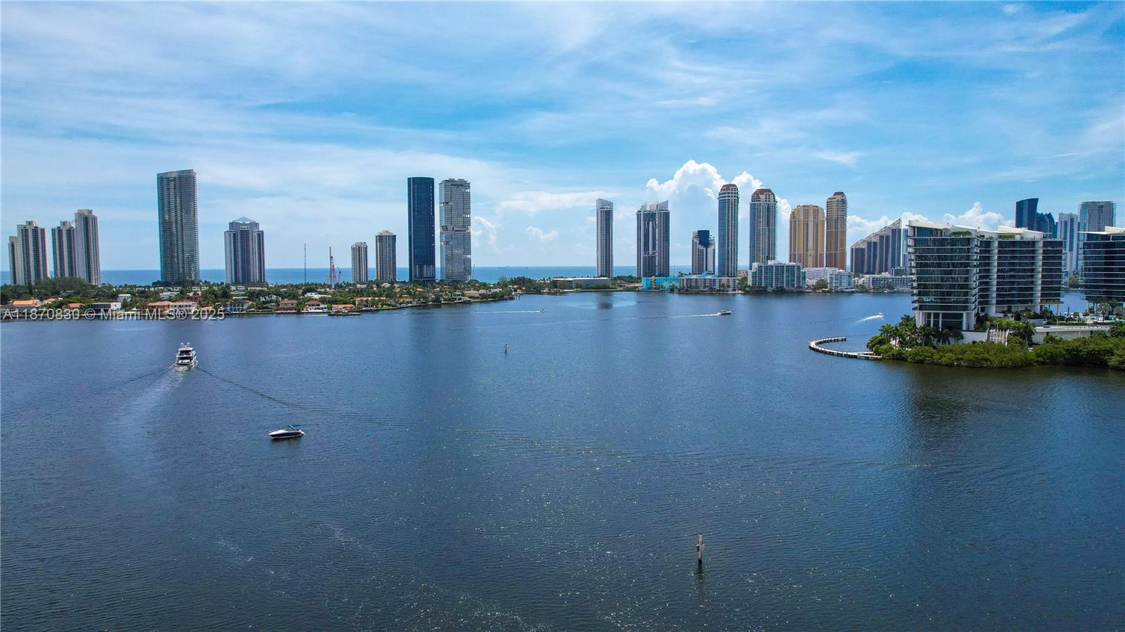 3370 Hidden Bay Dr #2010 Aventura, FL 33180