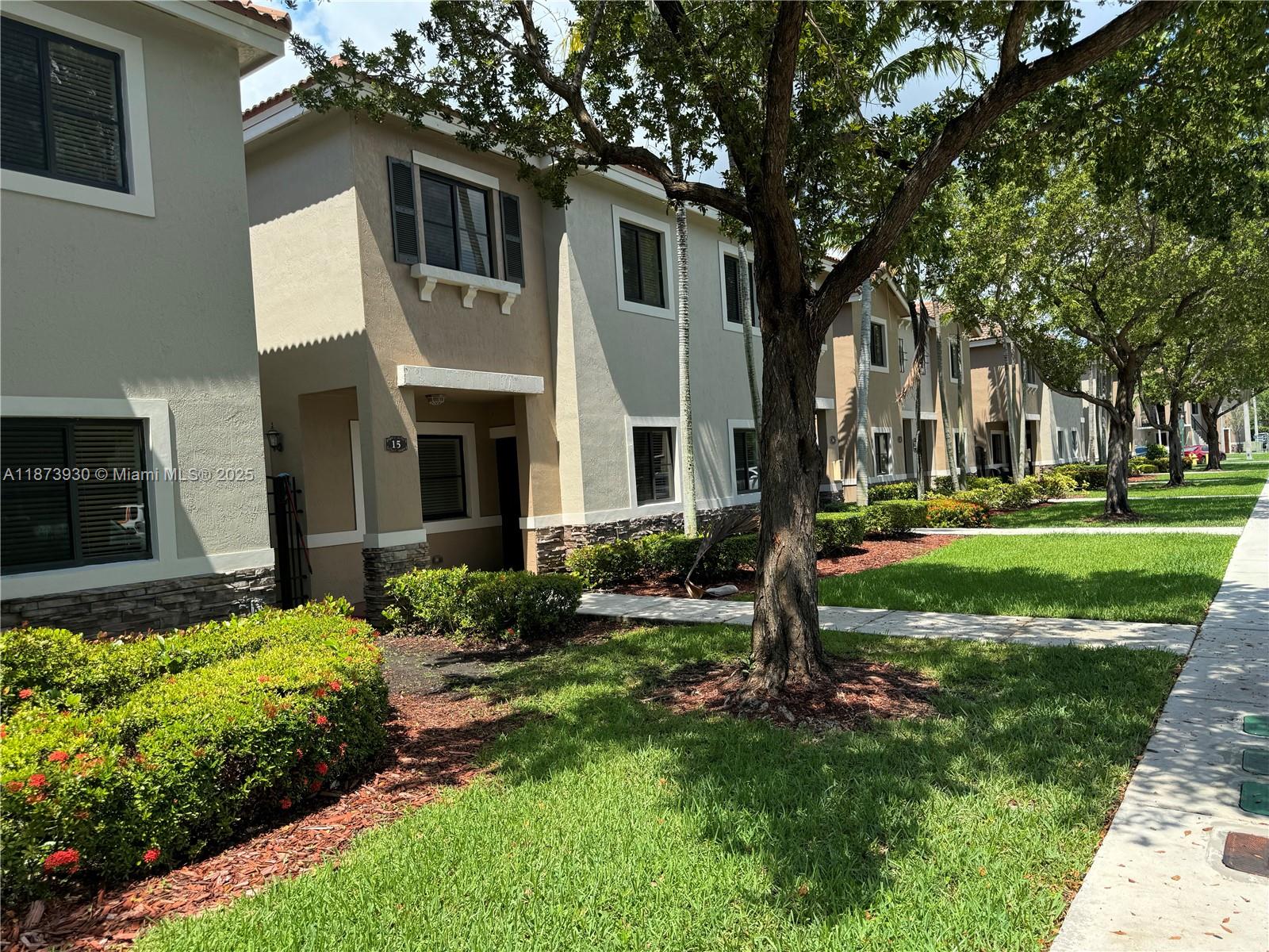 22631 SW 88th Pl #15-18