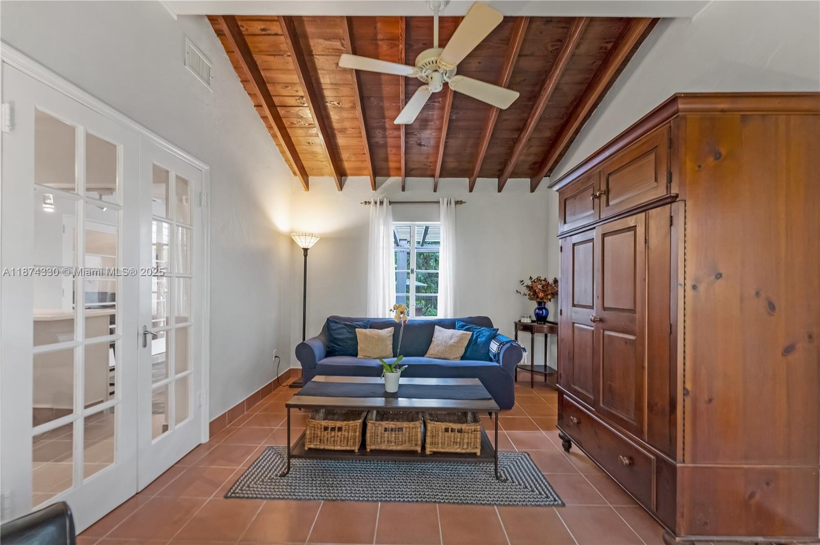 492 NE 55th St Miami, FL 33137