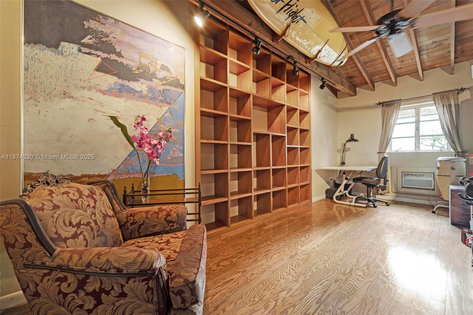 492 NE 55th St Miami, FL 33137