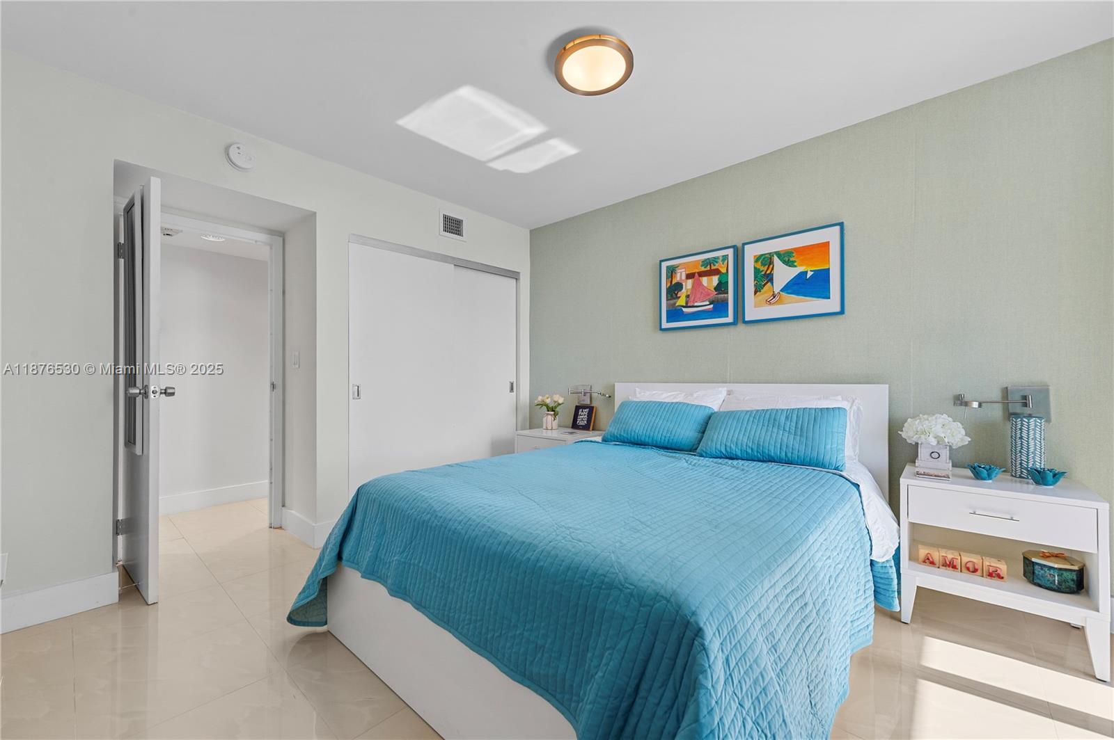 image Arlen House East Condo30