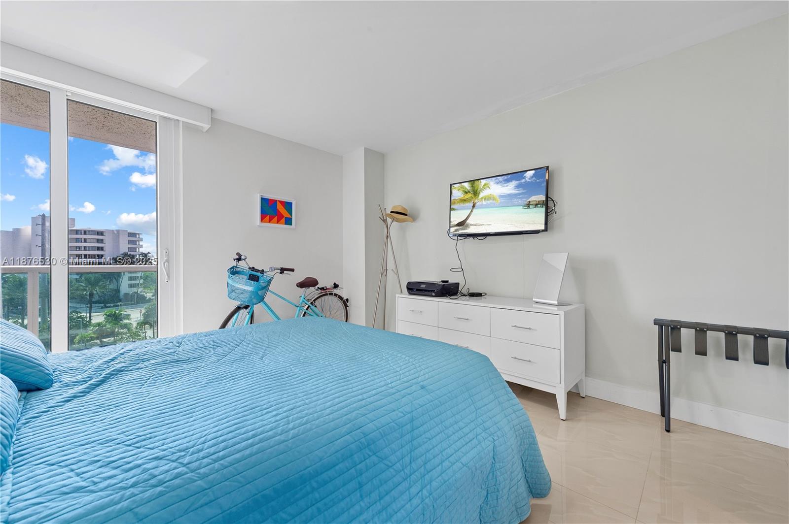 image Arlen House East Condo32