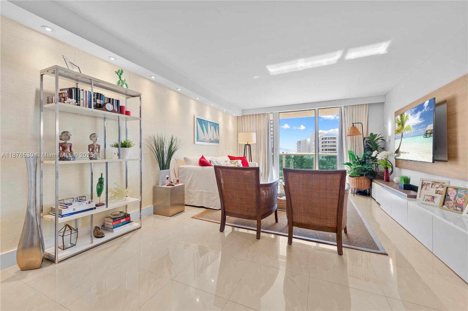 image Arlen House East Condo6