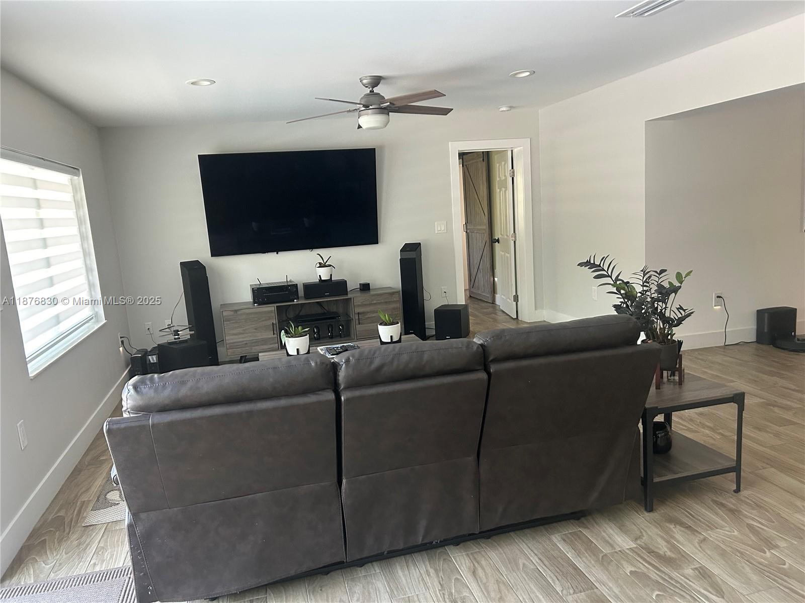 10311 SW 89th St Miami, FL 33176