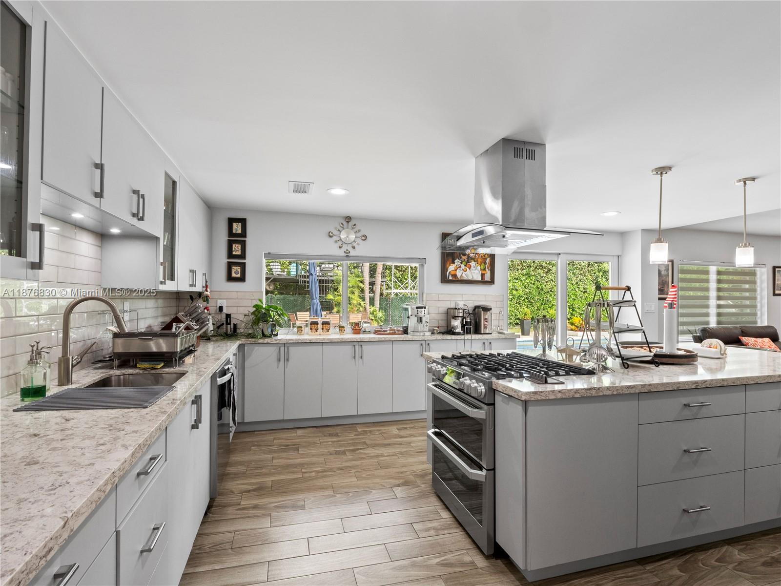 10311 SW 89th St Miami, FL 33176