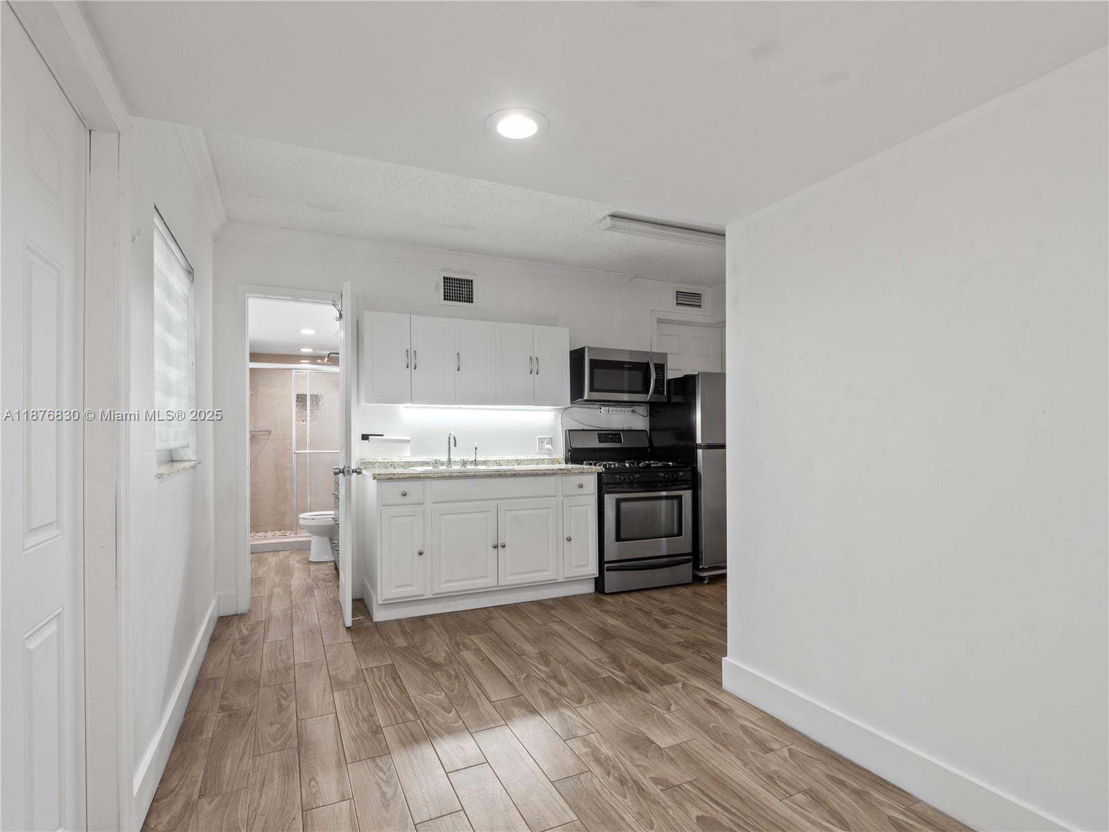 10311 SW 89th St Miami, FL 33176