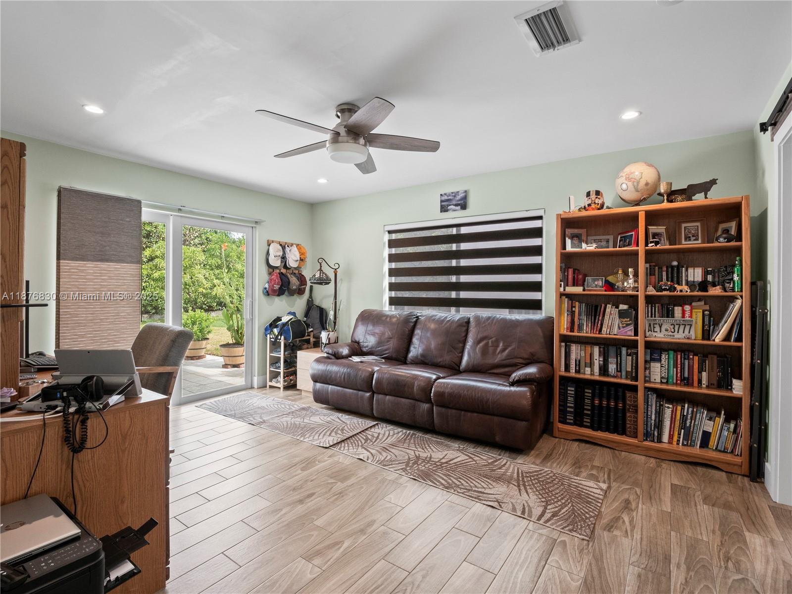 10311 SW 89th St Miami, FL 33176