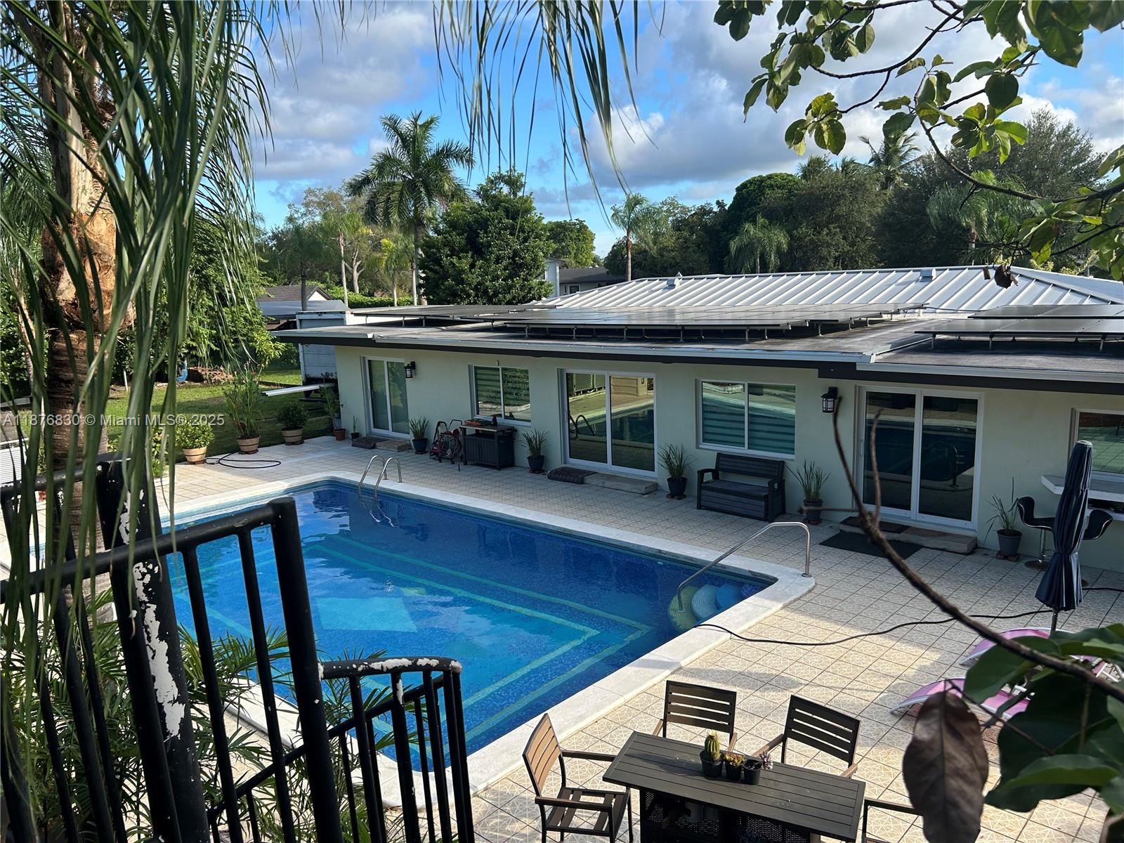 10311 SW 89th St Miami, FL 33176