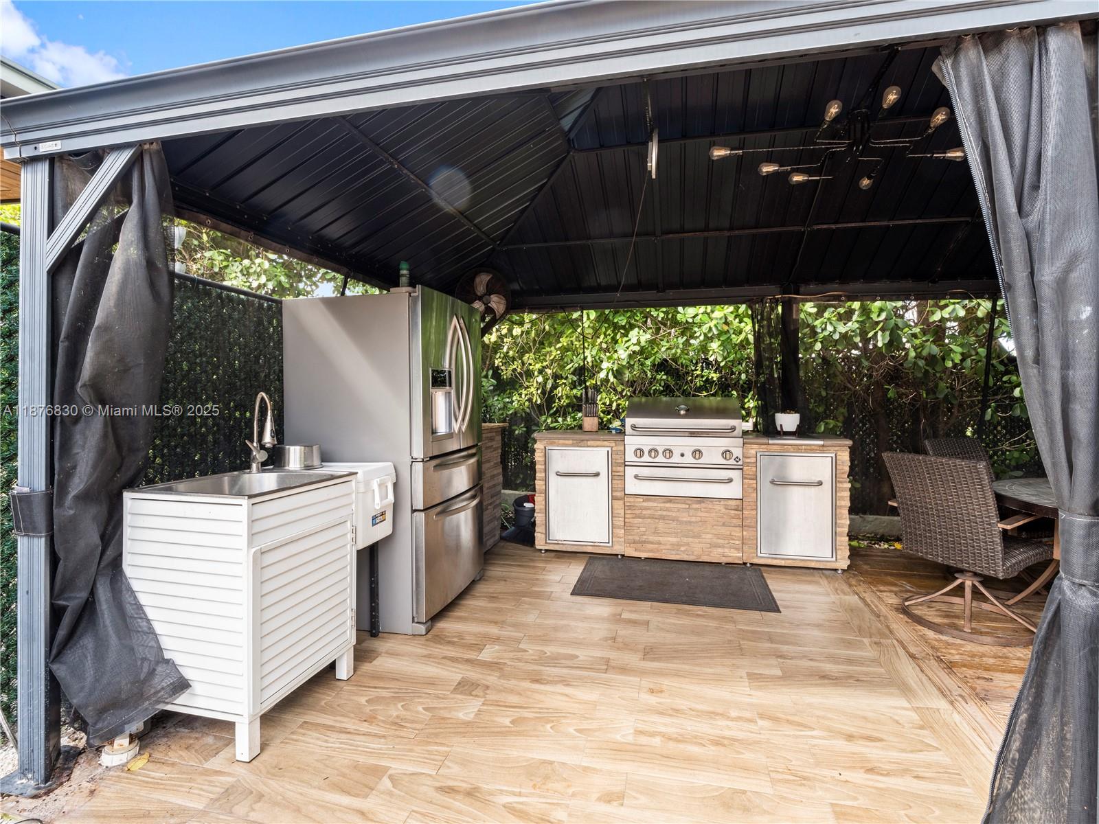 10311 SW 89th St Miami, FL 33176