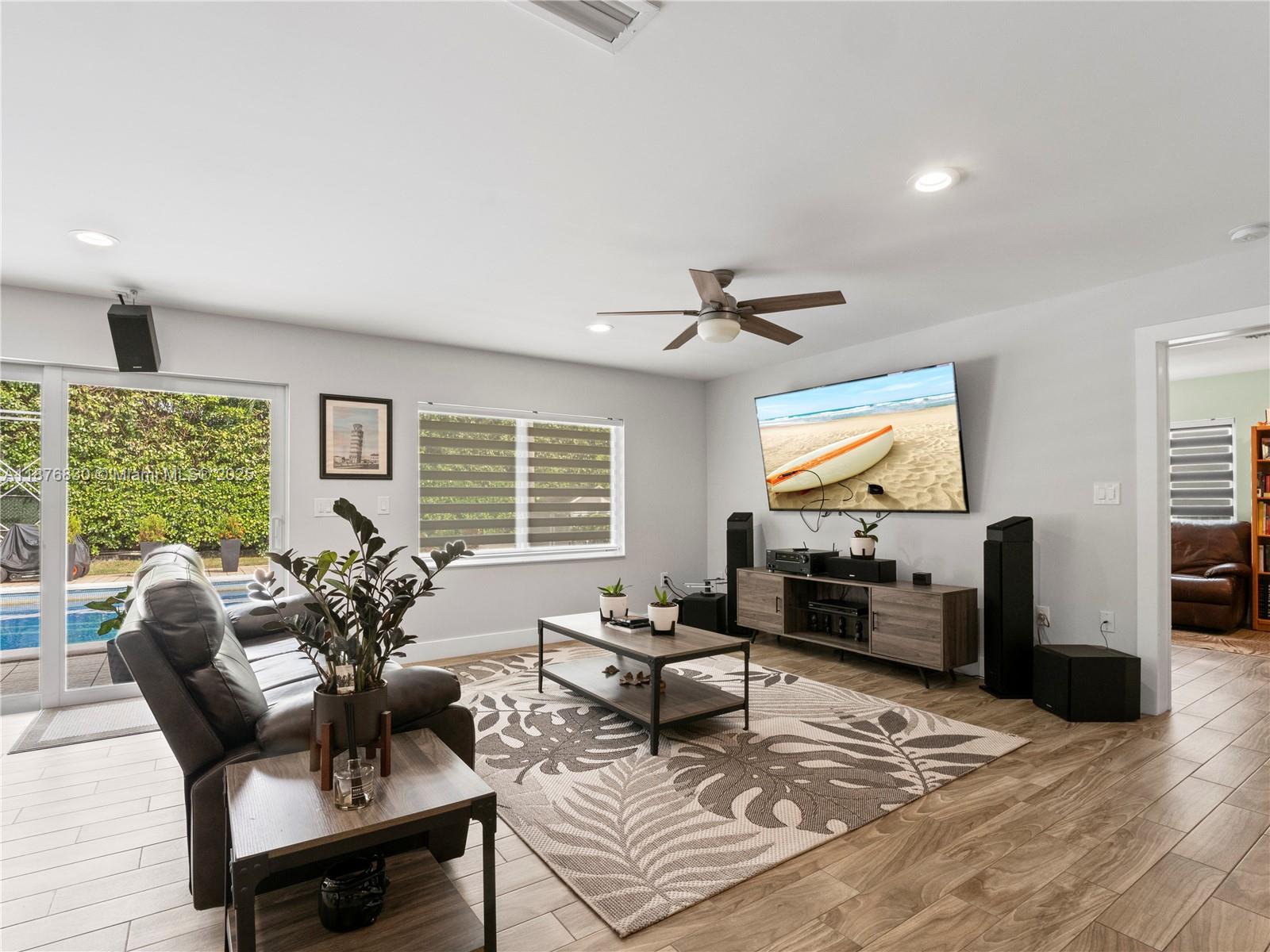 10311 SW 89th St Miami, FL 33176