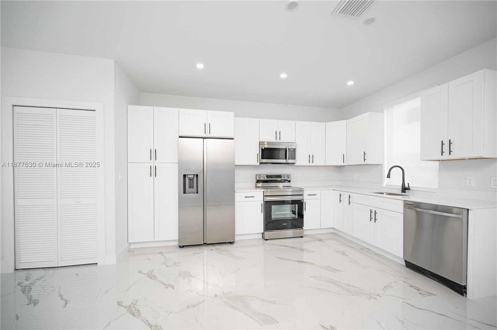 238NW 2nd St #5