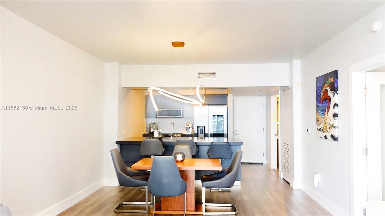 image Opera Tower Condo9
