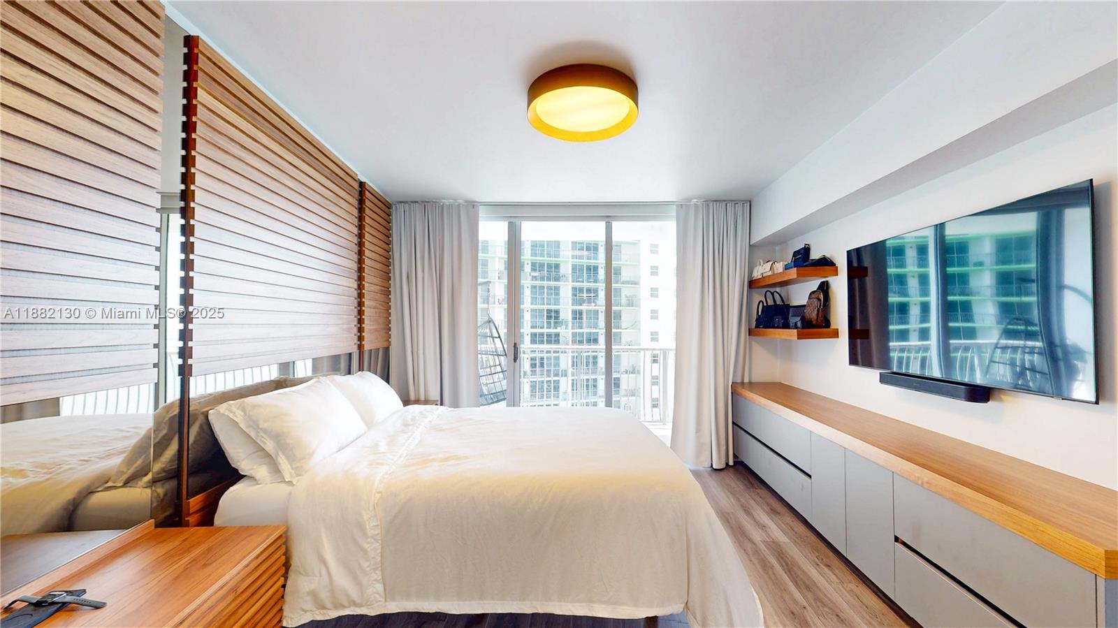 image Opera Tower Condo17