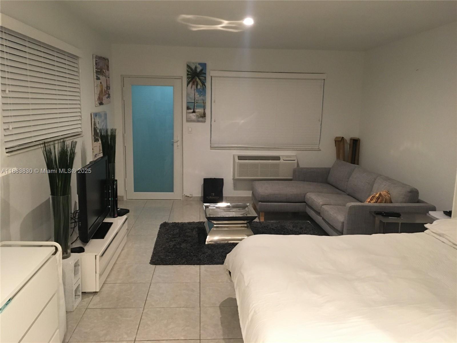 158 Ocean Dr #407