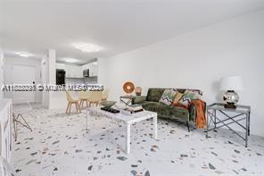 3527 NE 168th St #307