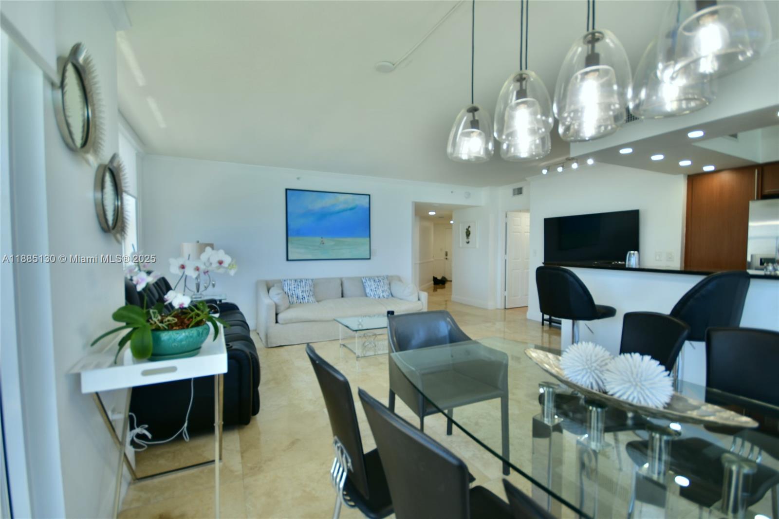 image 2080 Ocean Dr12