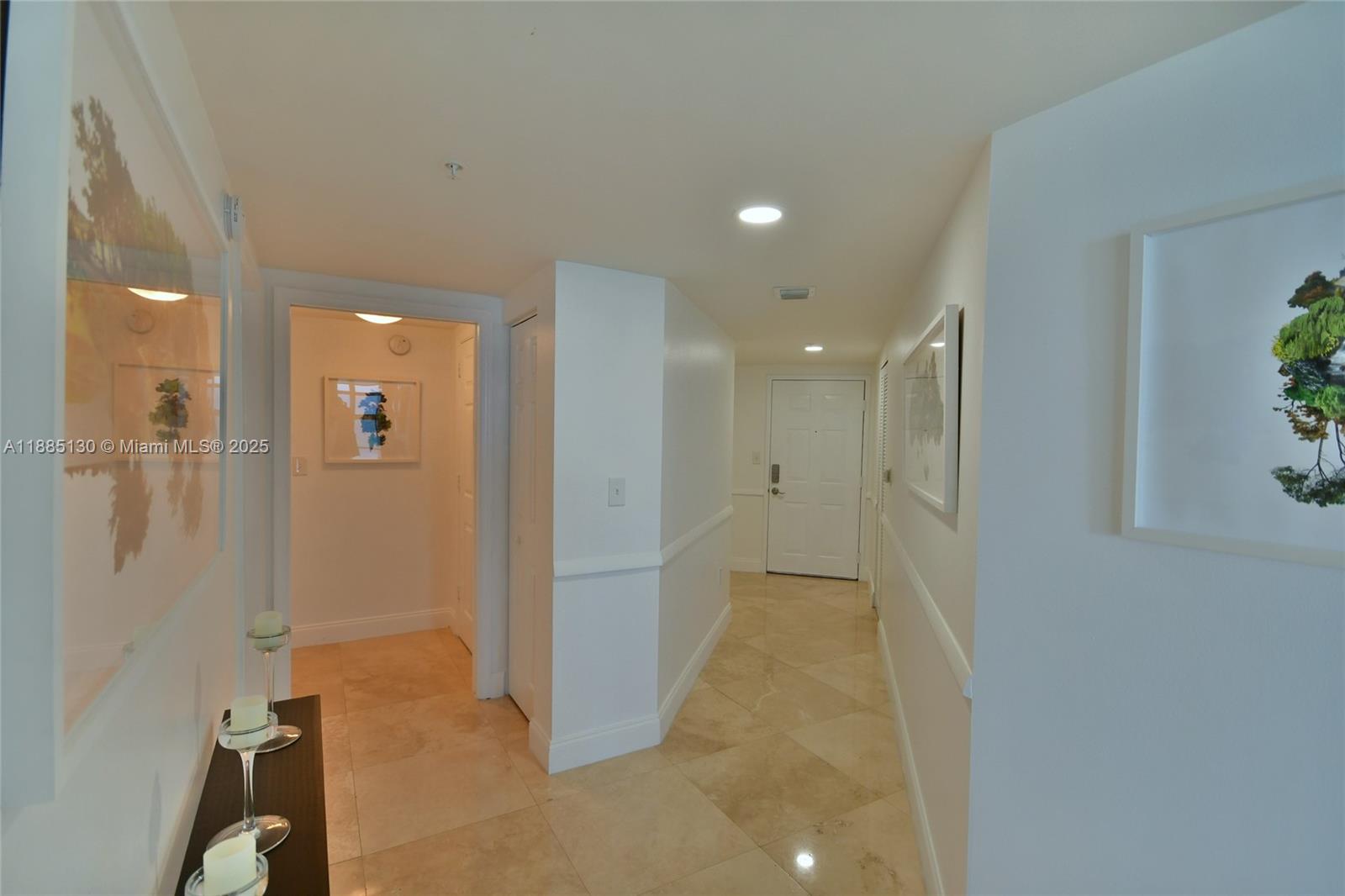 image 2080 Ocean Dr28