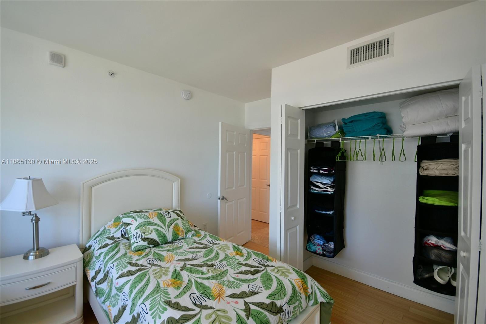 image 2080 Ocean Dr34