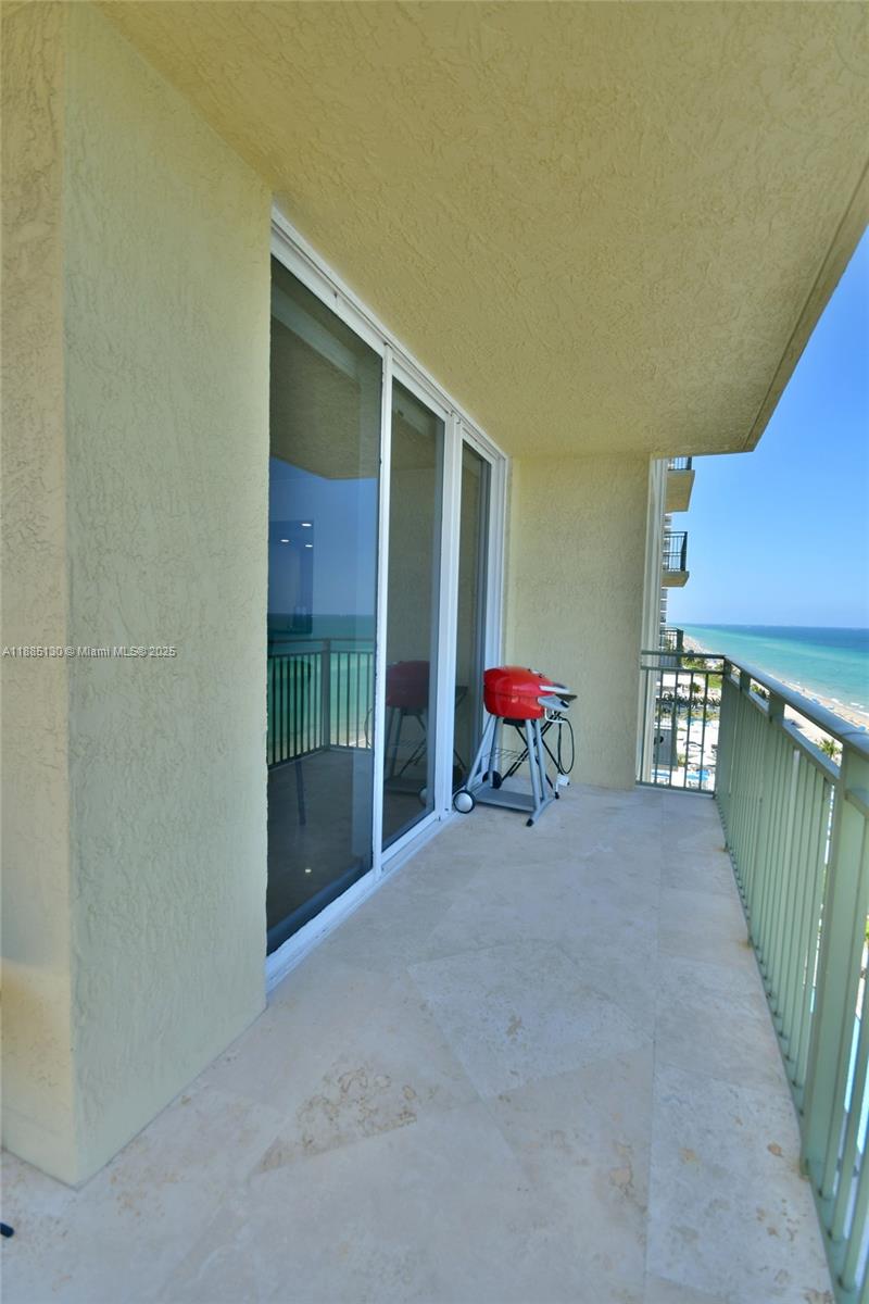 image 2080 Ocean Dr47