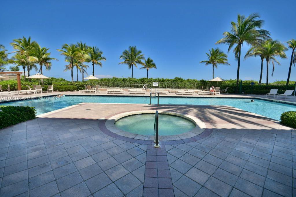 image 2080 Ocean Dr74