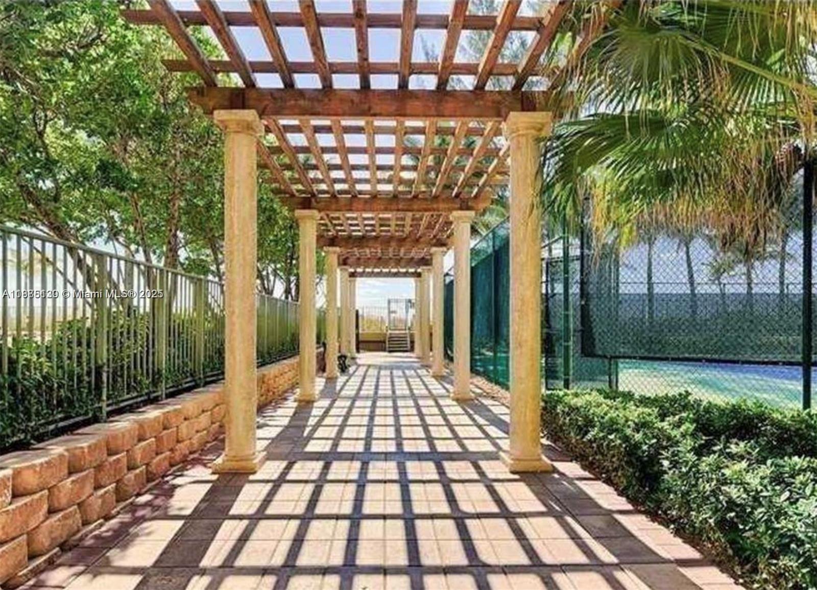 image 2080 Ocean Dr85