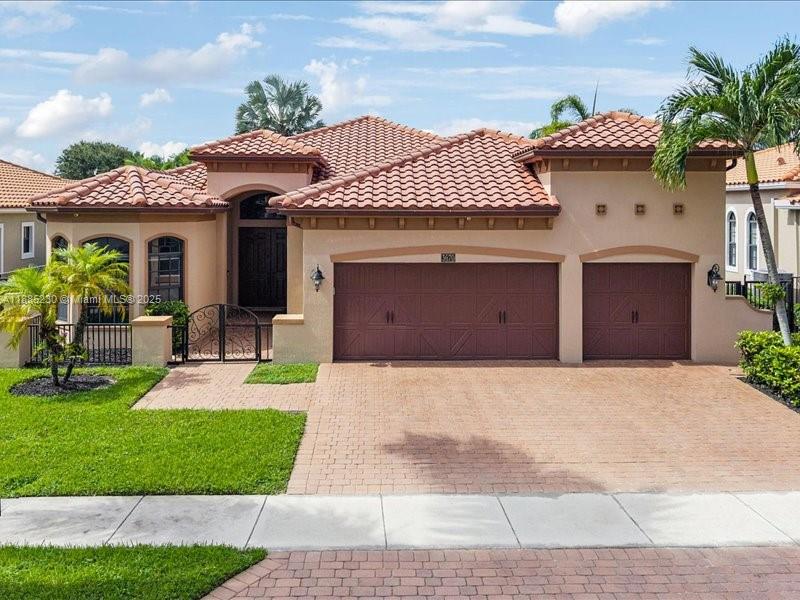 3670 NW 87th Ave