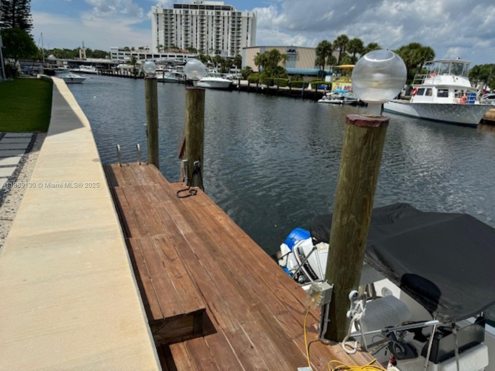 13105 Ixora Ct #303 North Miami, FL 33181