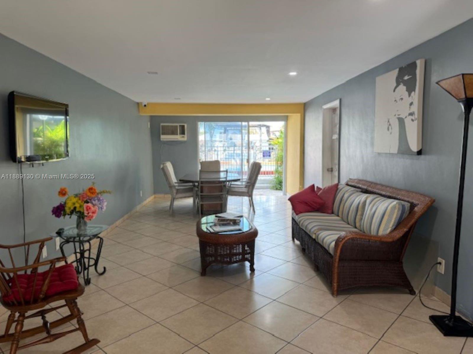 13105 Ixora Ct #303 North Miami, FL 33181