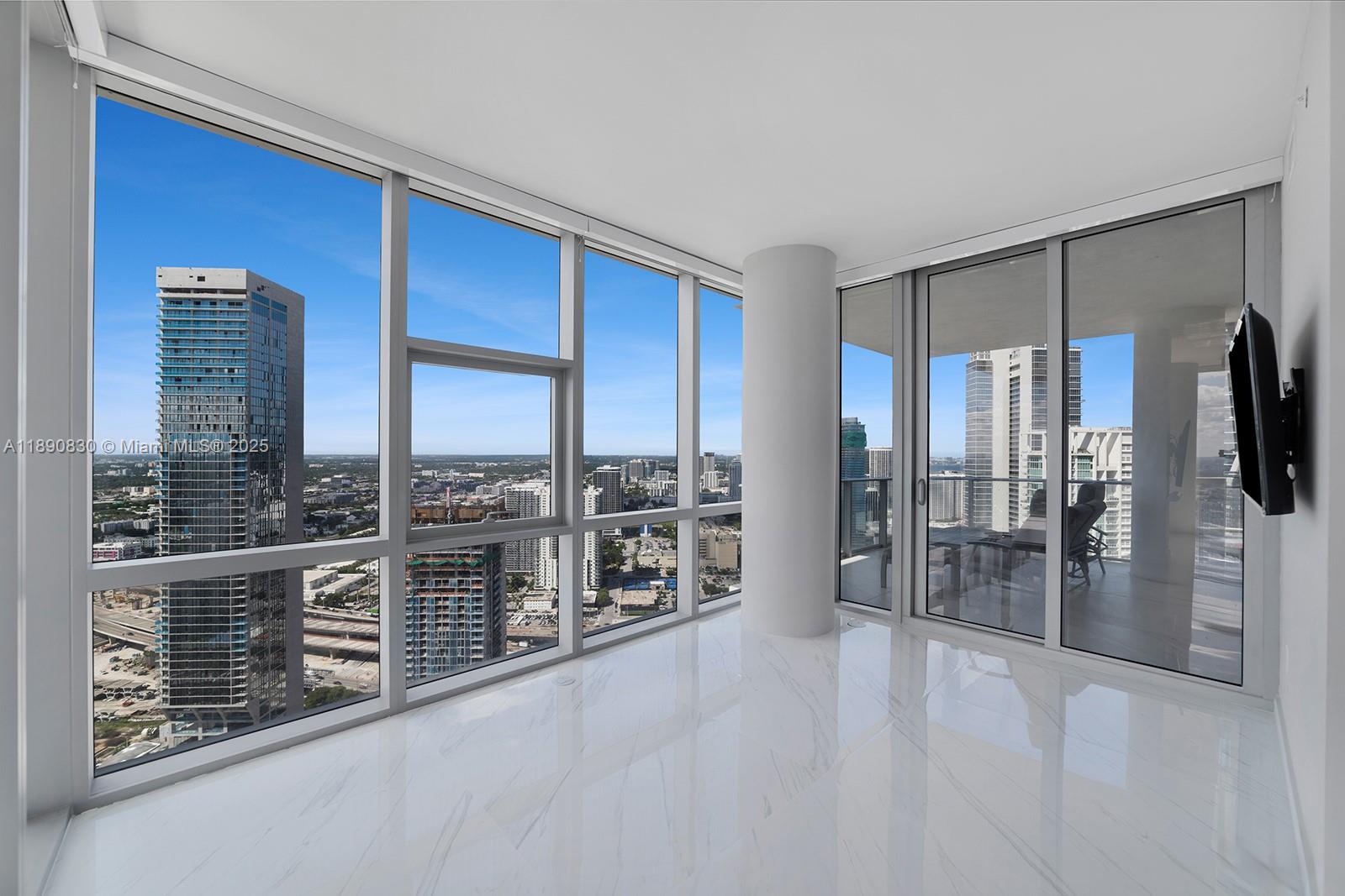 image Paramount Miami12