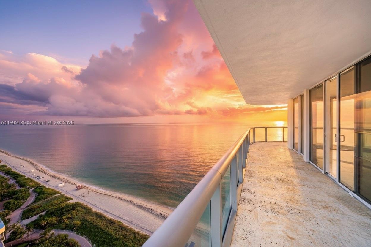 6365 Collins Ave #2901