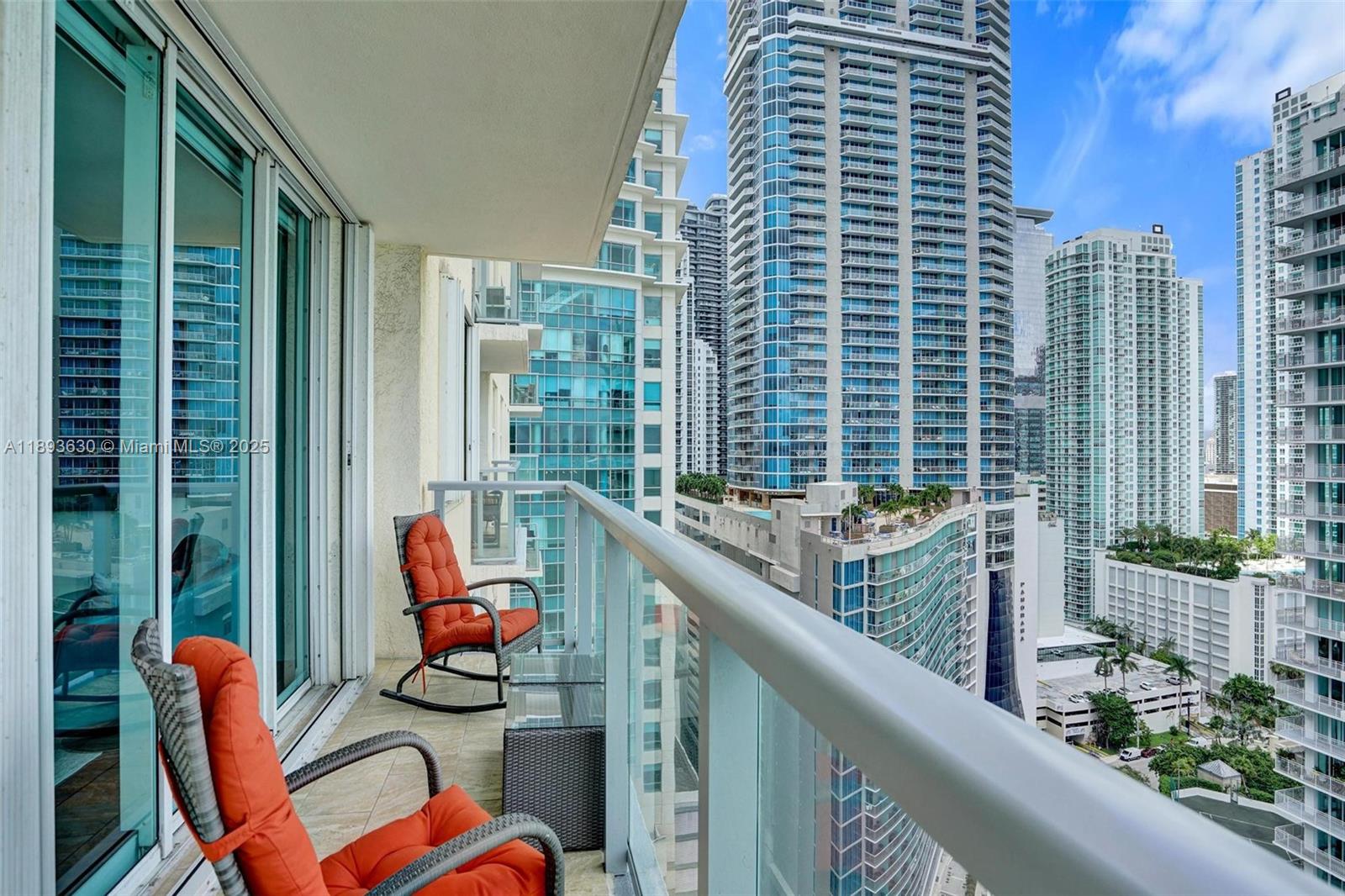 image The Mark On Brickell27