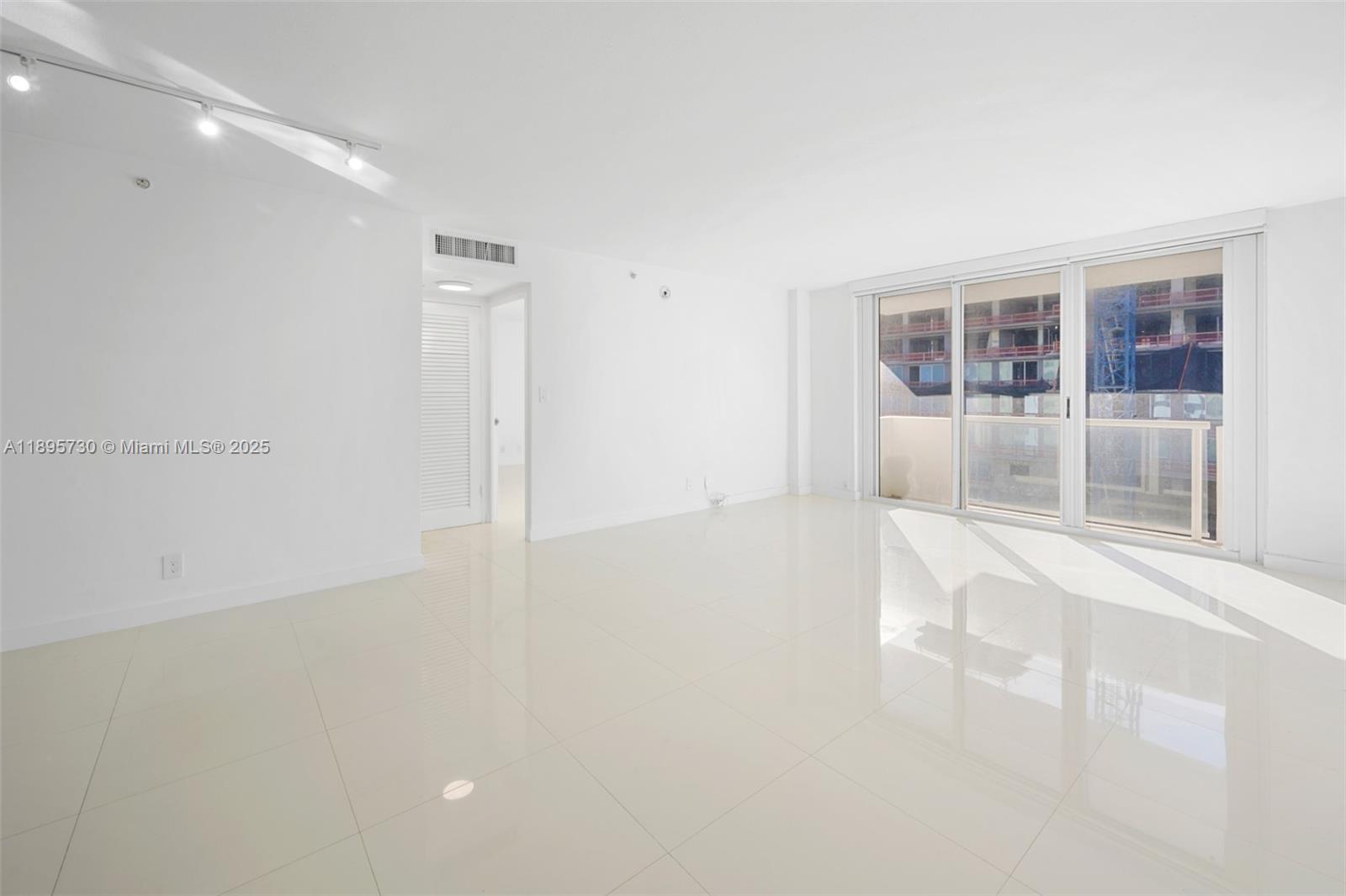 image Carlisle On The Ocean15