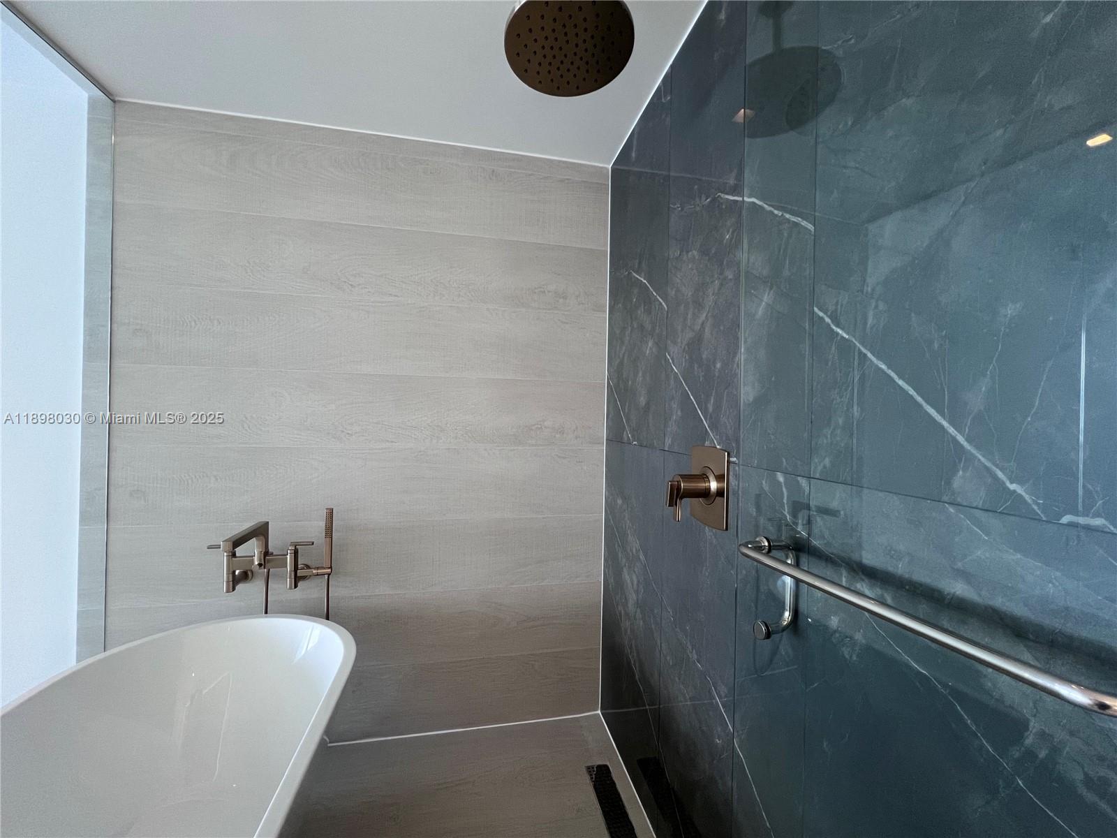 700 NE 24th St #5107 Miami, FL 33137