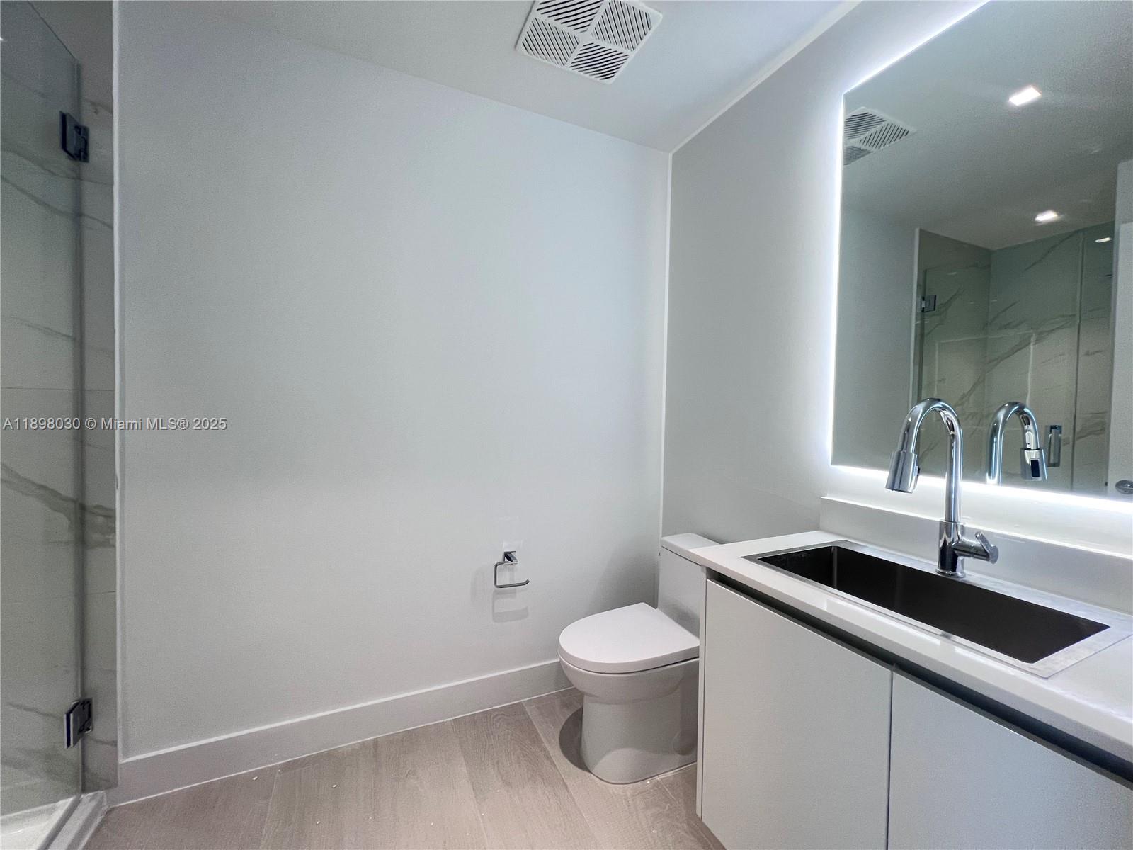 700 NE 24th St #5107 Miami, FL 33137