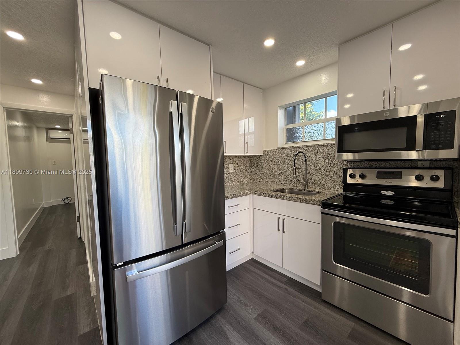 132 NW 32nd Ct #2