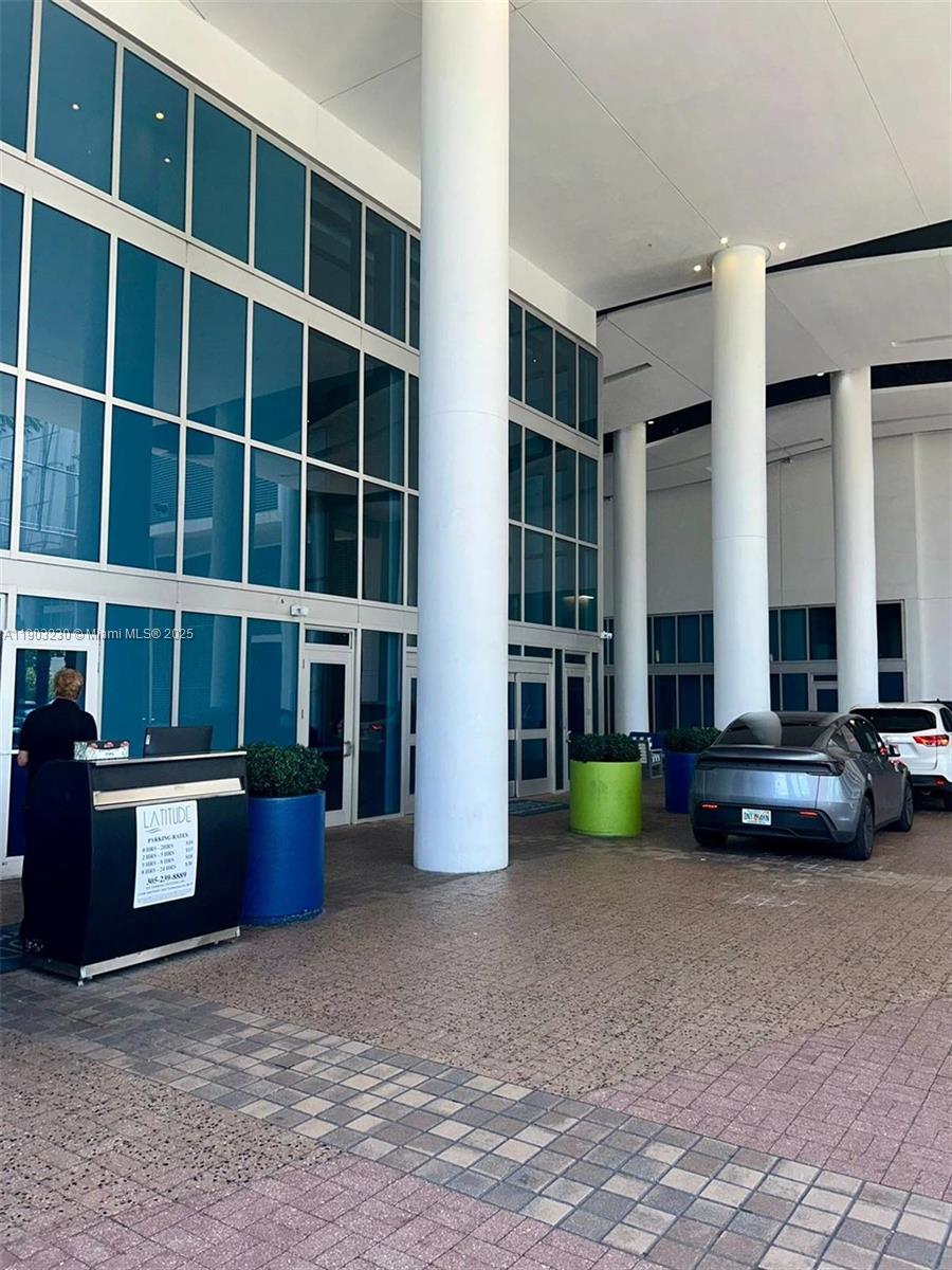 image Latitude On The River35