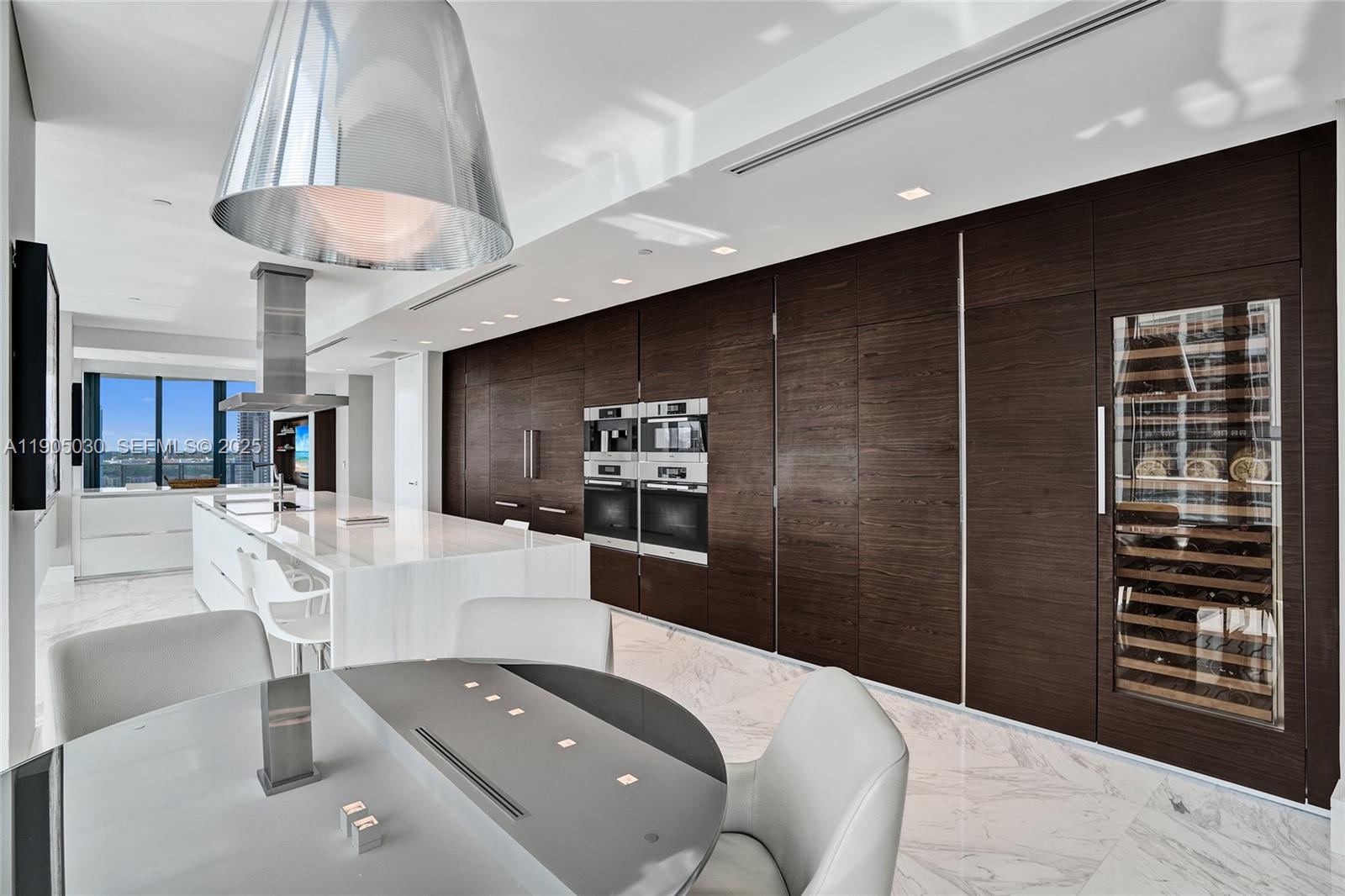 19575 Collins Ave #16 Sunny Isles Beach, FL 33160