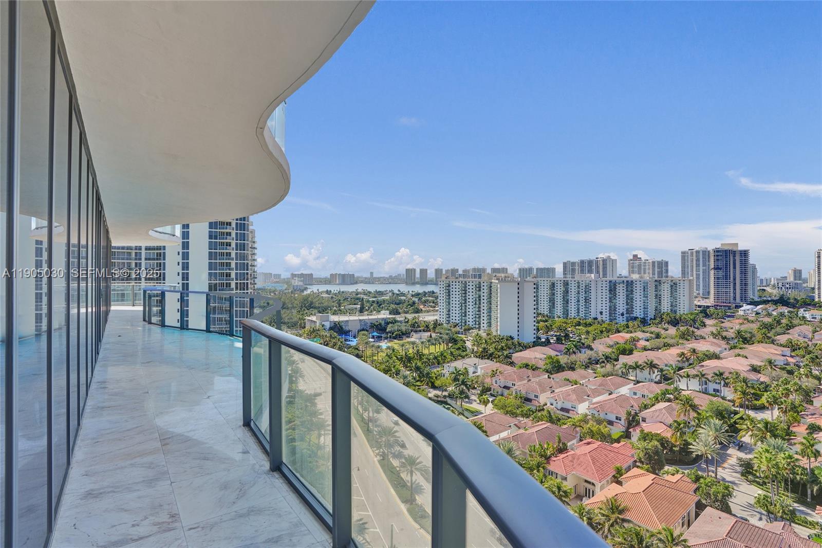 19575 Collins Ave #16 Sunny Isles Beach, FL 33160