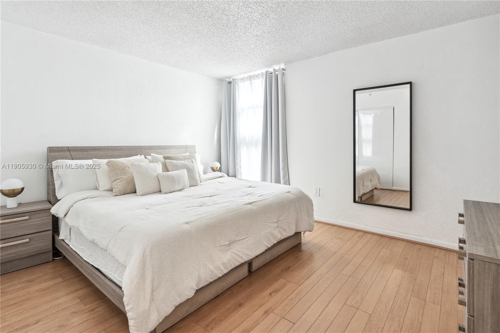 1035 West Ave #506 Miami Beach, FL 33139