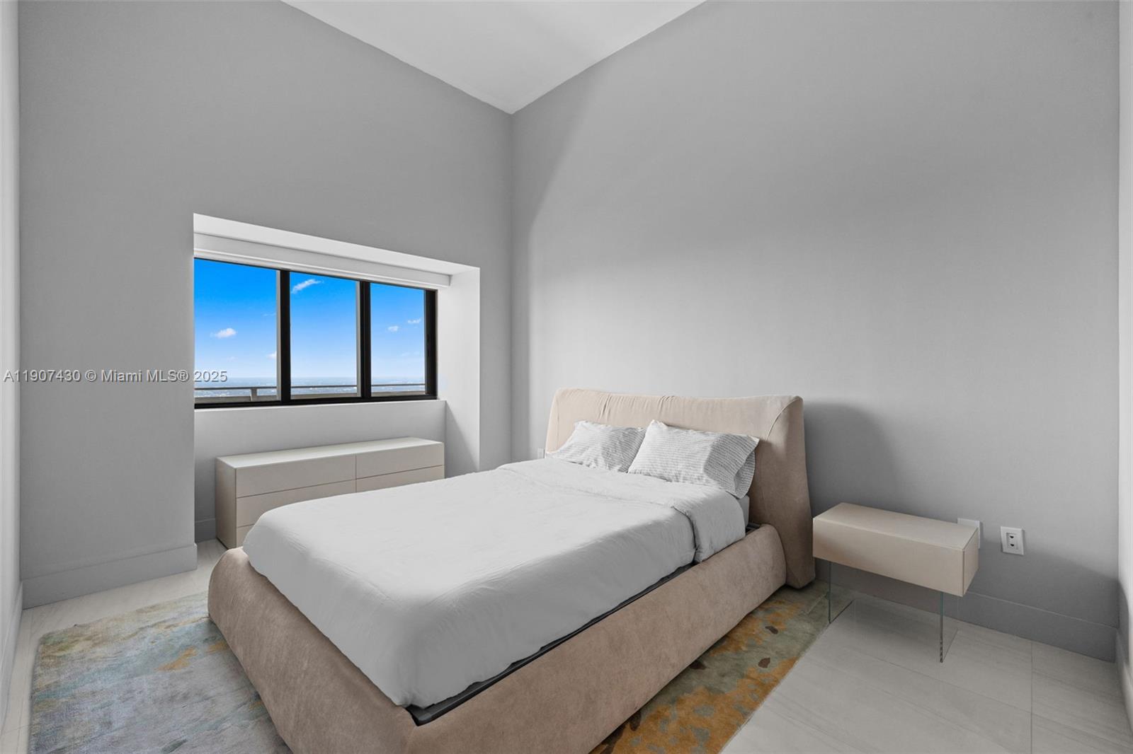 480 NE 31st St #PH5002 Miami, FL 33137