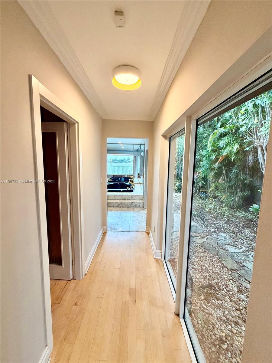 1375 N Biscayne Pt Rd Miami Beach, FL 33141