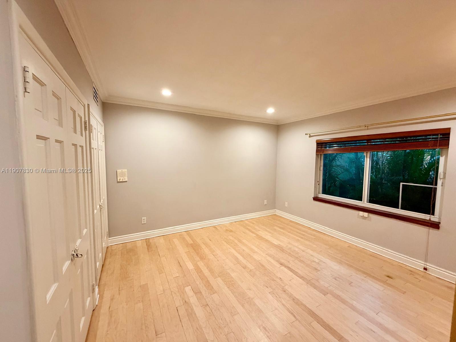 1375 N Biscayne Pt Rd Miami Beach, FL 33141