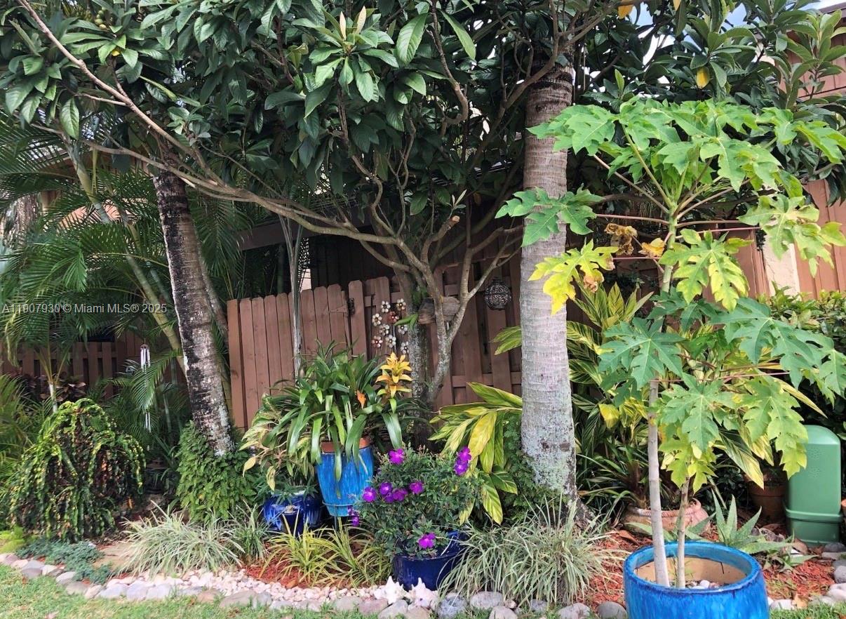 4222 SW 87th Ter Davie, FL 33328