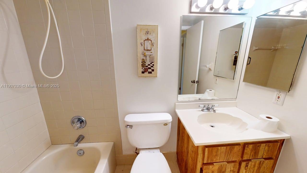 4222 SW 87th Ter Davie, FL 33328