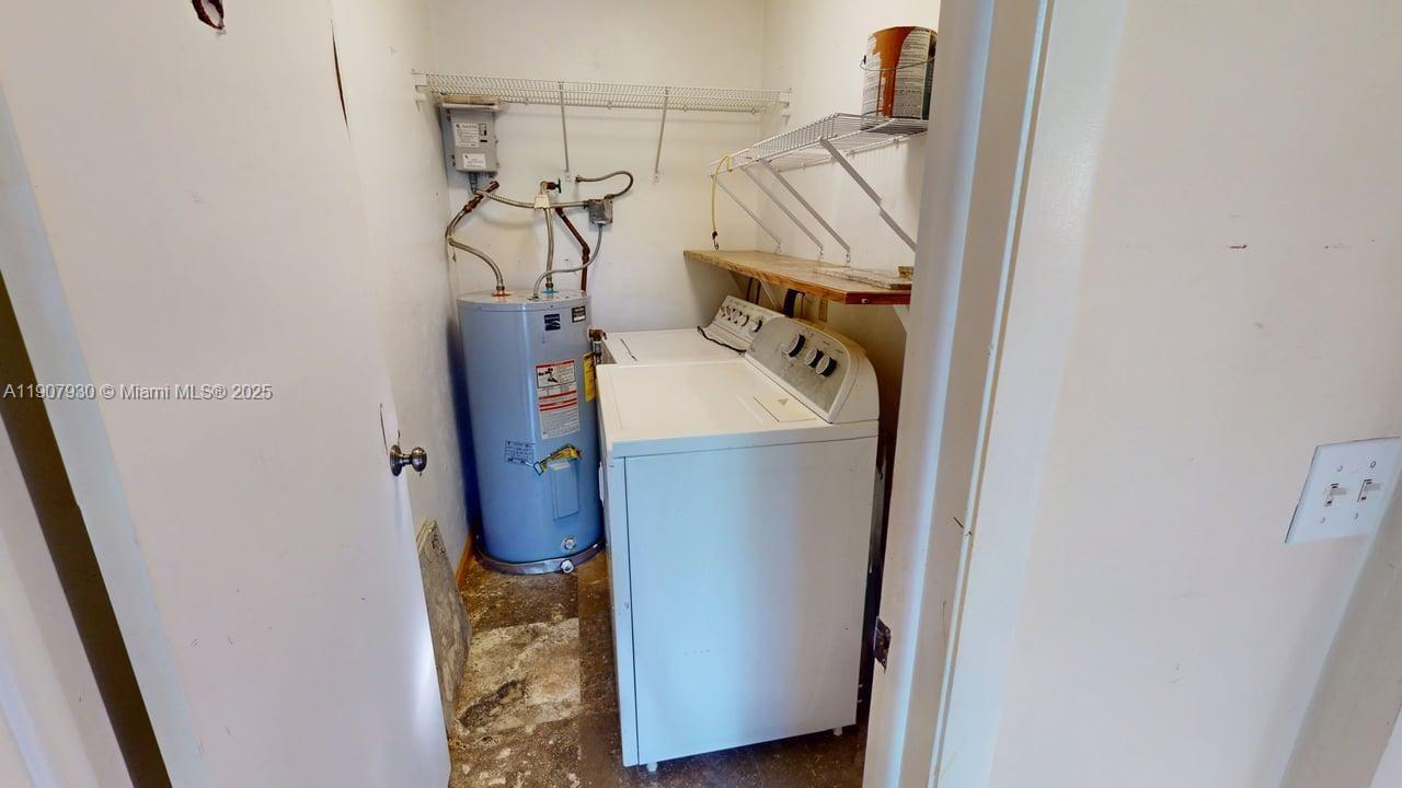 4222 SW 87th Ter Davie, FL 33328