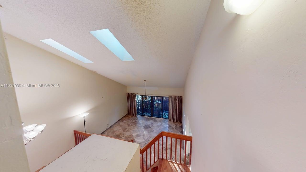 4222 SW 87th Ter Davie, FL 33328