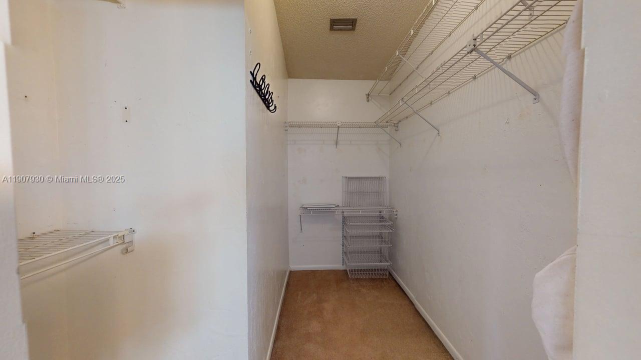 4222 SW 87th Ter Davie, FL 33328