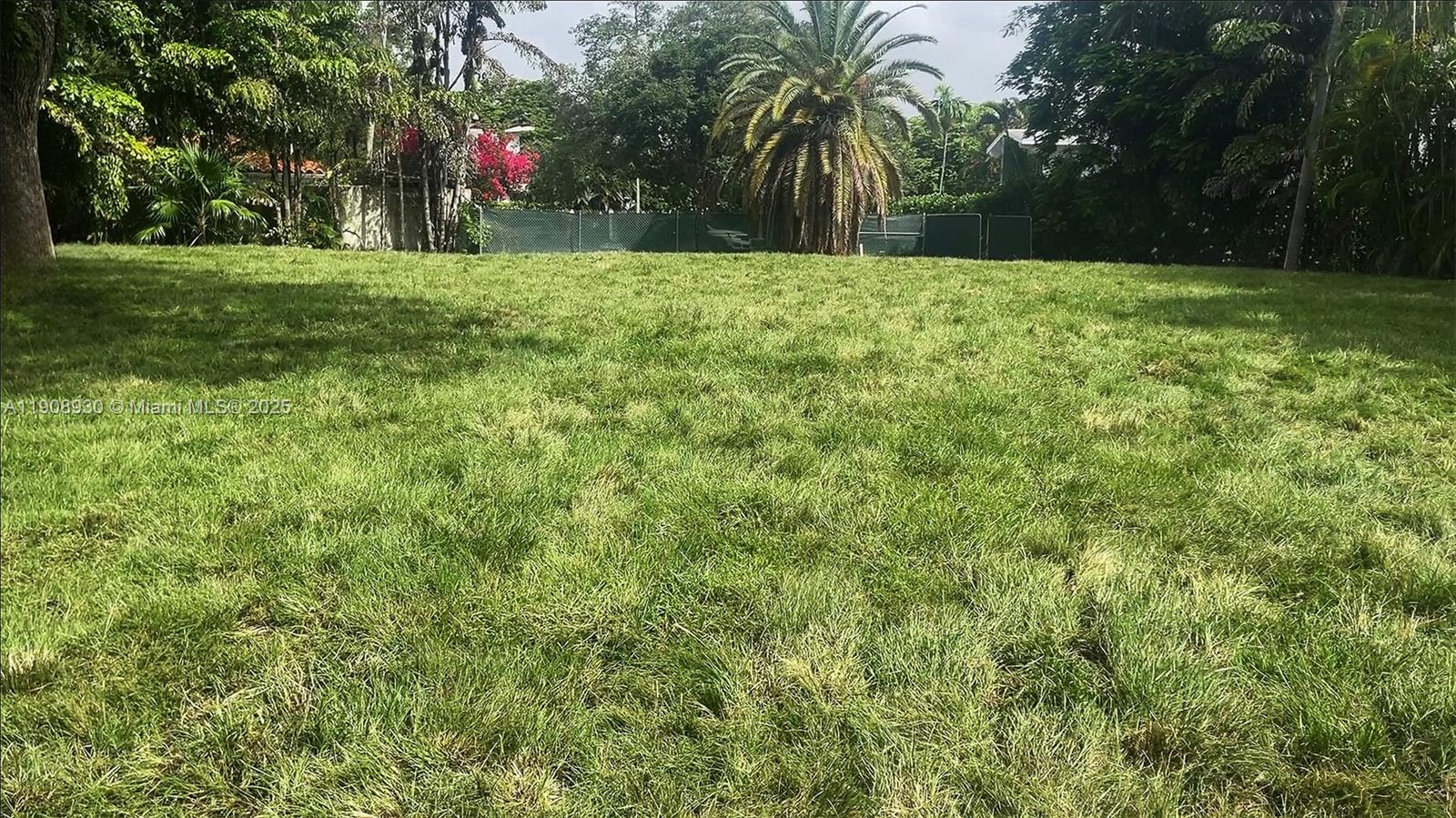 3231 Calusa St Miami, FL 33133