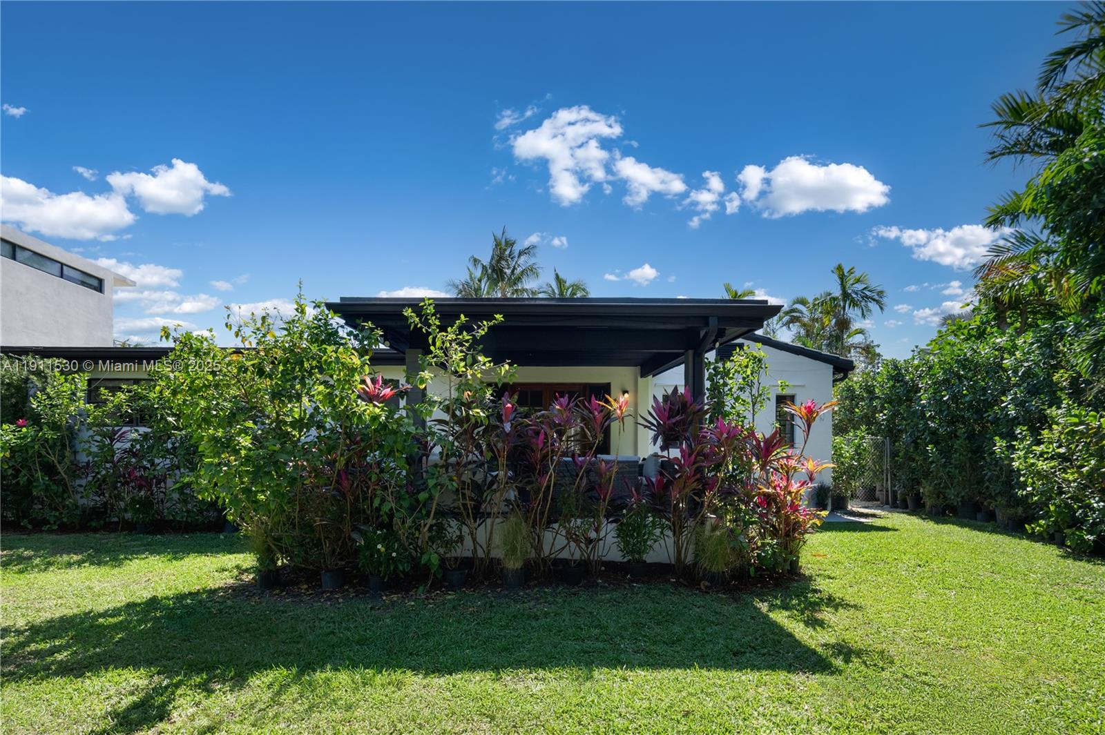 118 E 3rd Ct Miami Beach, FL 33139